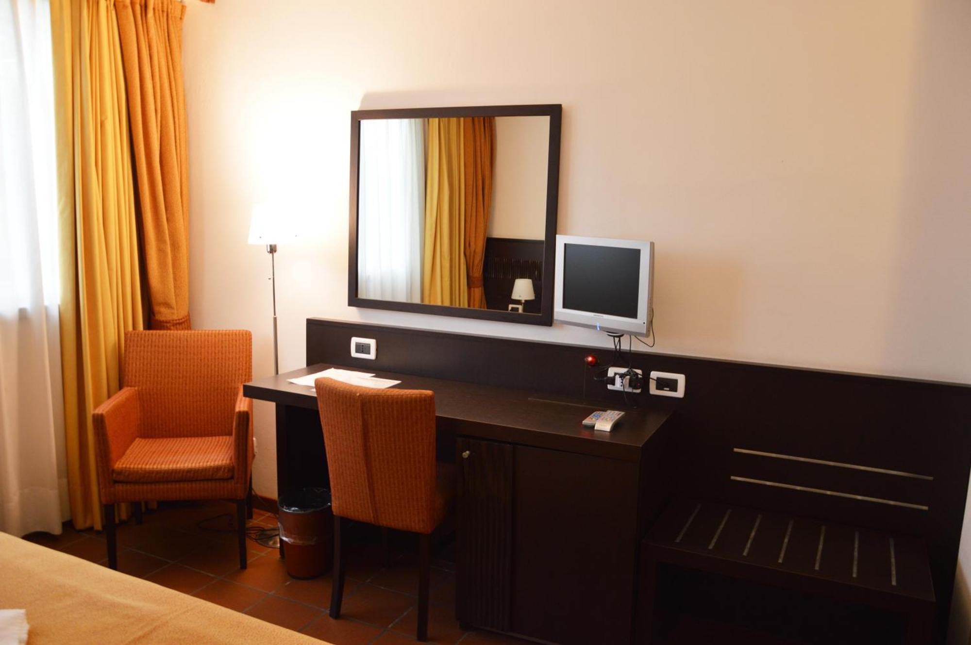 Beach Hotel Eurovil Предоре Экстерьер фото
